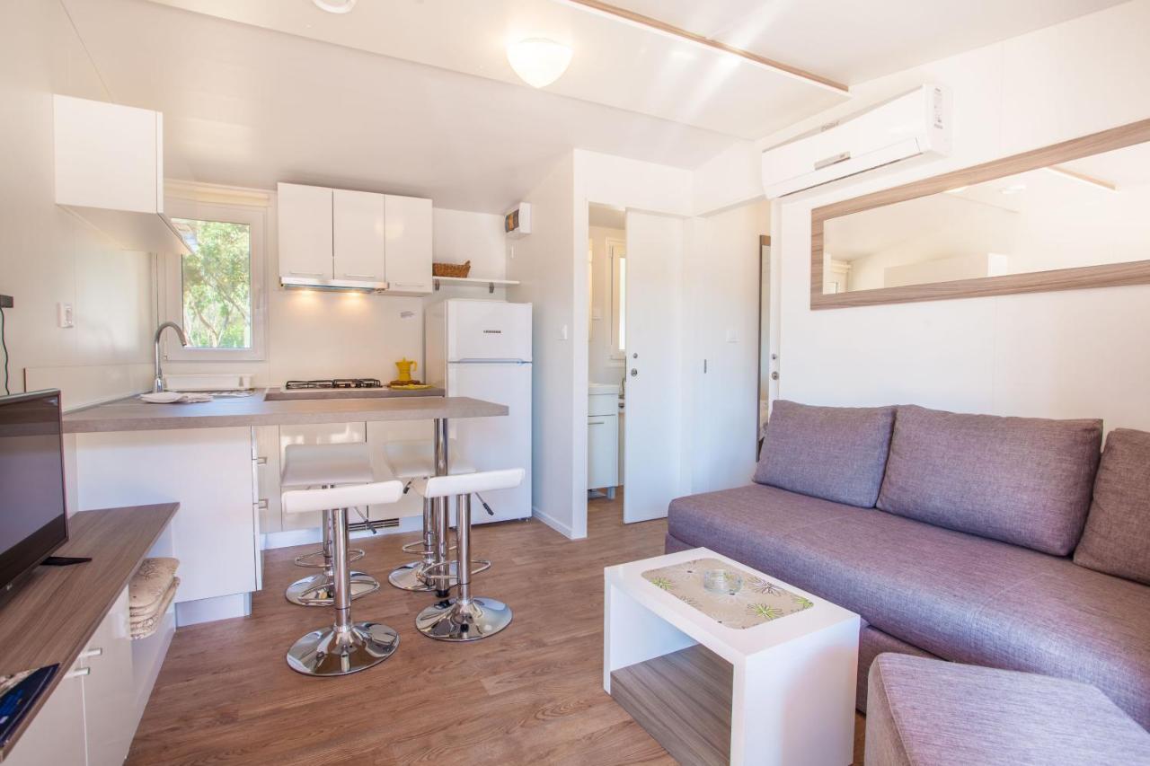 Mobile Homes Delta Marine At Campsite Rapoca Нерезине Екстериор снимка